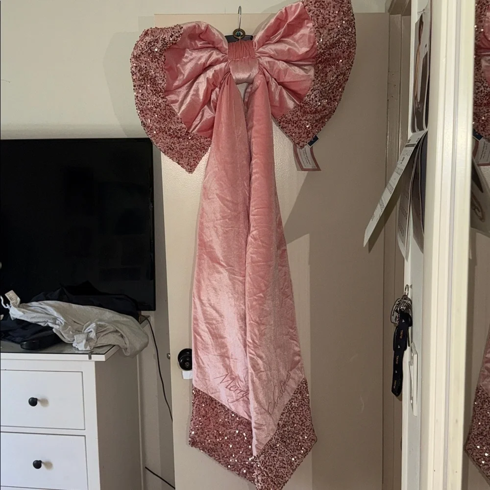 🎀🎀cupcakes and cashmere Christmas 6 foot velvet and bling merry Christmas bow🎀🎀